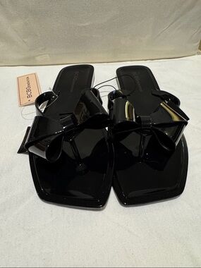 New BCBGeneration jelly sandals size 8